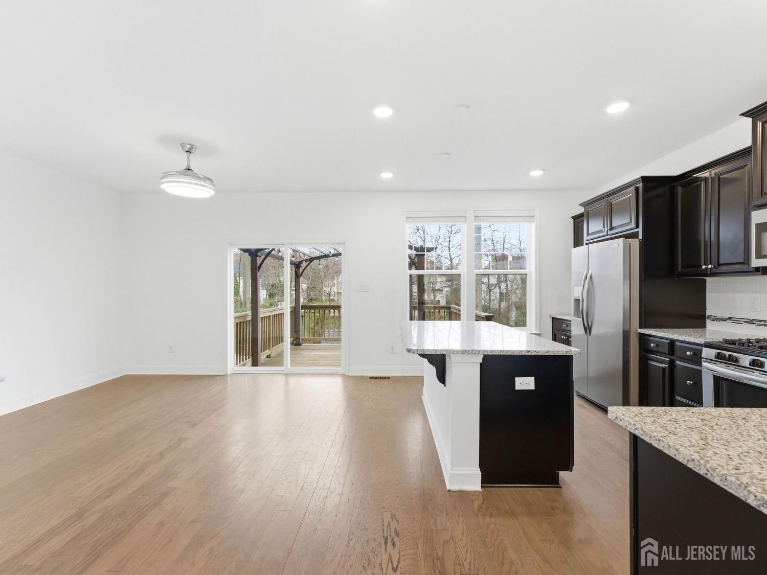 38 Sullivan Way Evesham, NJ 08053 - Photo 9 of 52