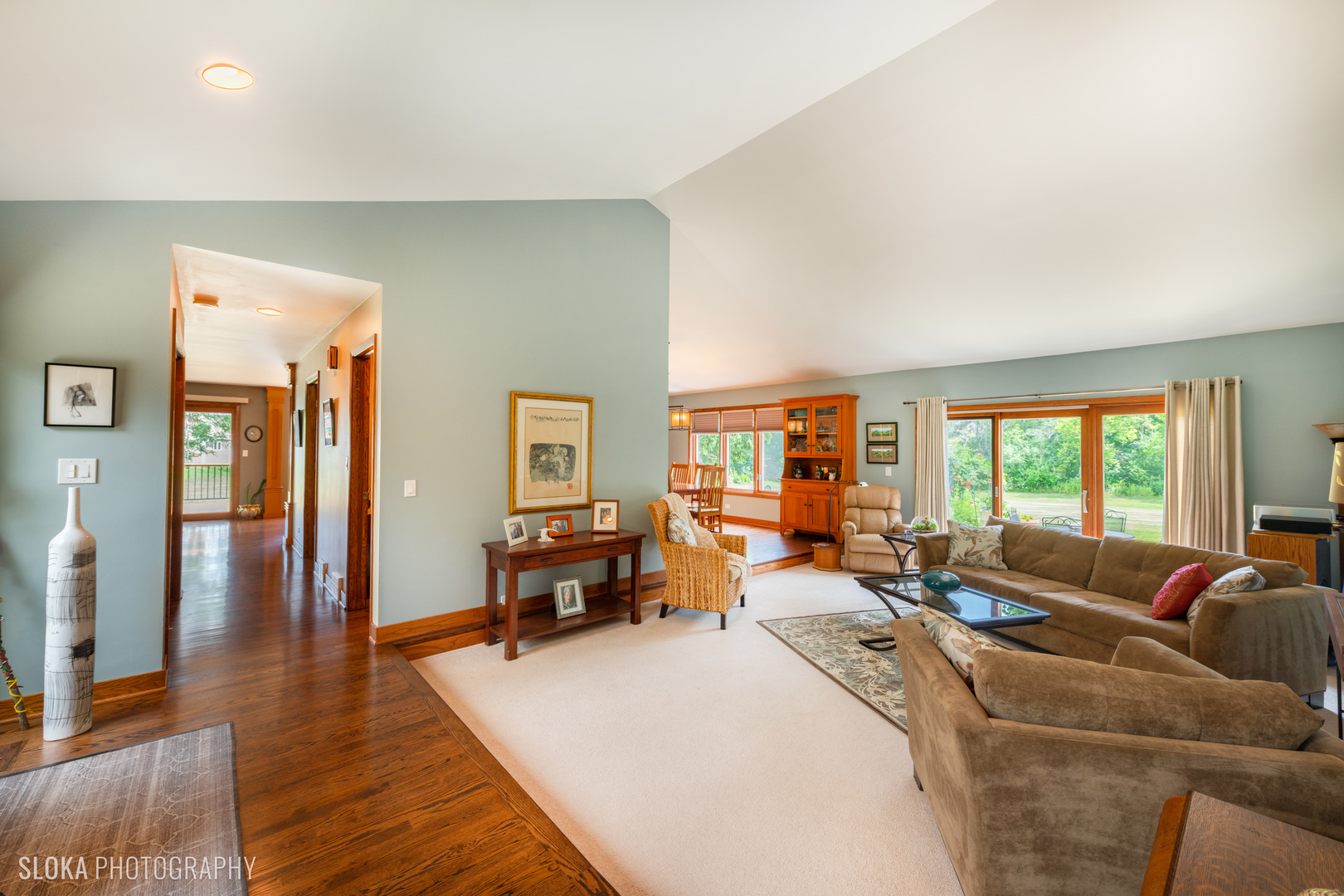 2920 Springbrook Road Crystal Lake, IL 60012 - Photo 2 of 39 a living room with furniture and large windows