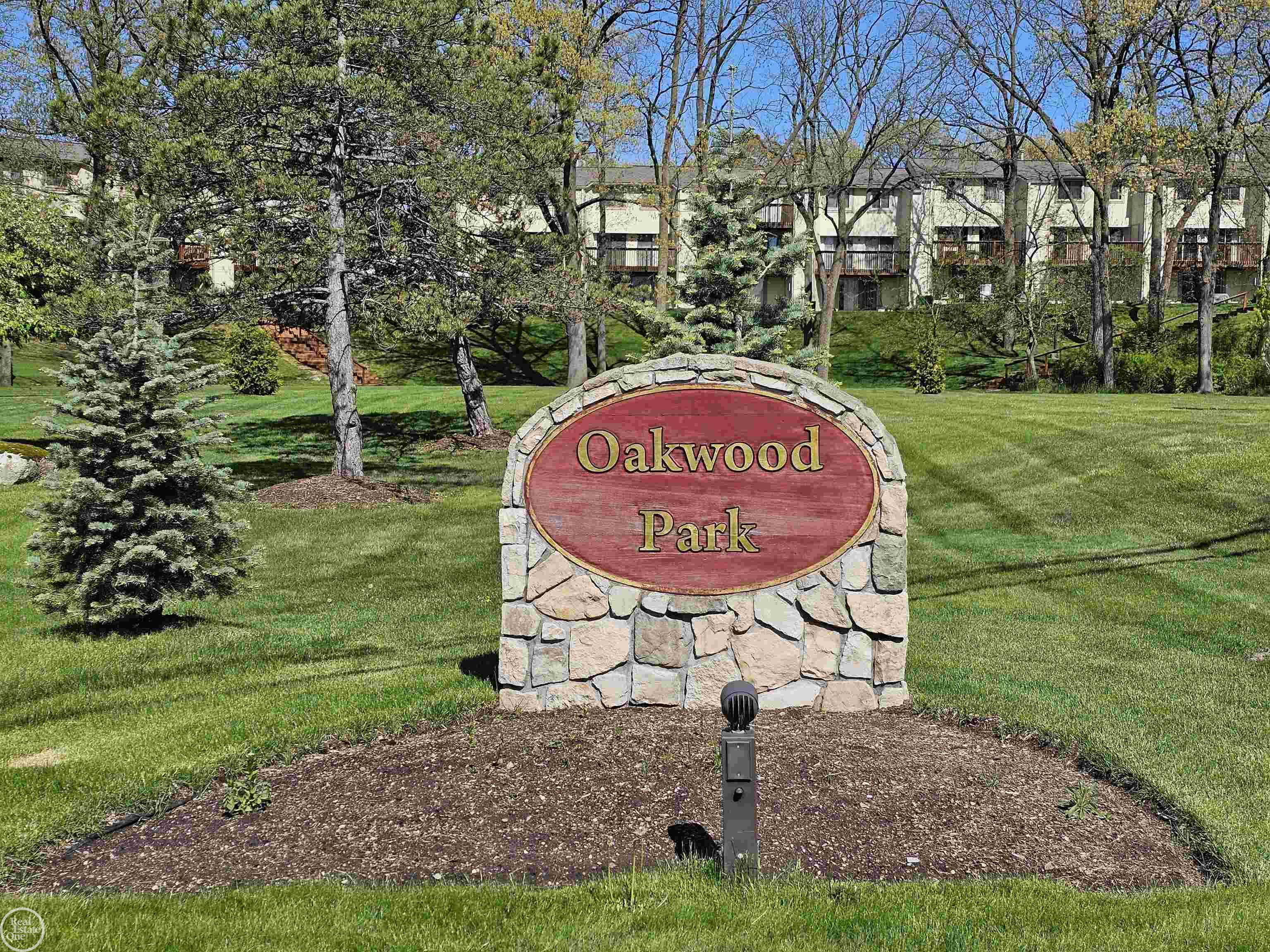 1693 Riverside Drive, Unit 6 Rochester Hills, MI 48309 - Photo 1 of 30
