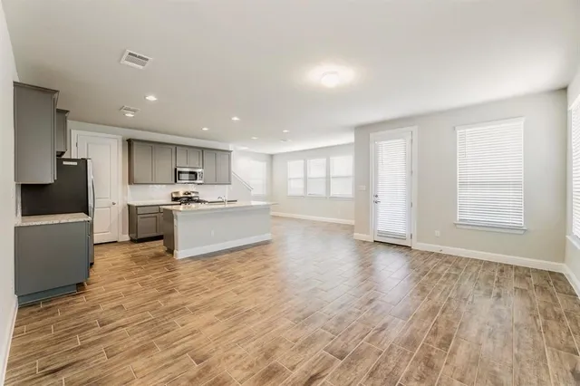 $1,995 | 157 Riverhill Drive, Georgetown, TX 78628