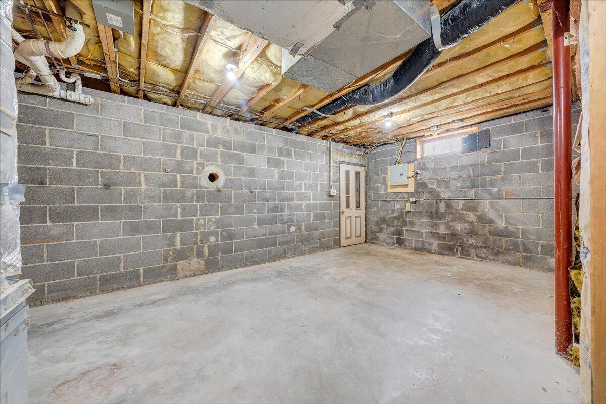 1101 Estates Road Moneta, VA 24121 - Photo 26 of 42 34-MIB05363