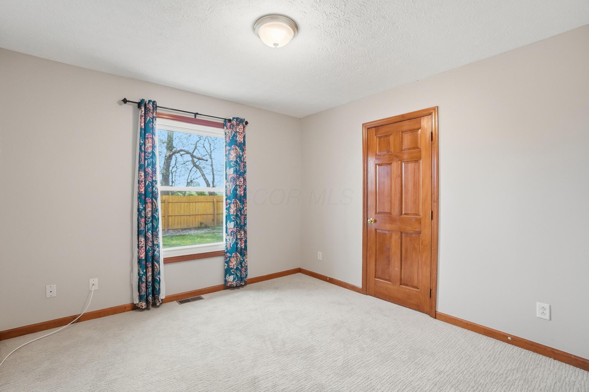 5014 Lee Road Ashville, OH 43103 - Photo 35 of 53 189