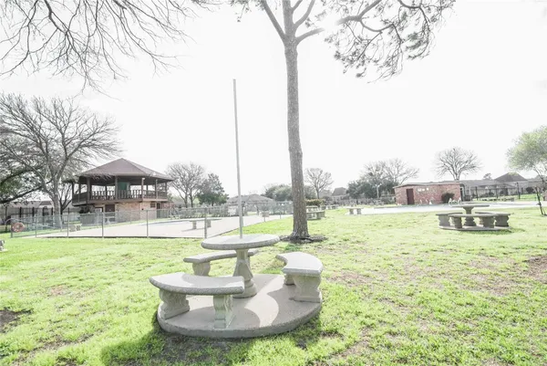 $1,400 | 7237 Cook Road, Houston, TX 77072