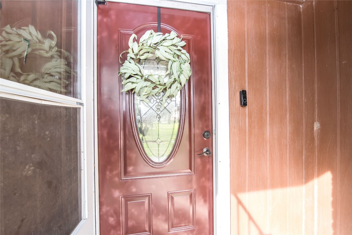 7237 Cook Road Houston, TX 77072 - Photo 4 of 21 Wooden Glass Door