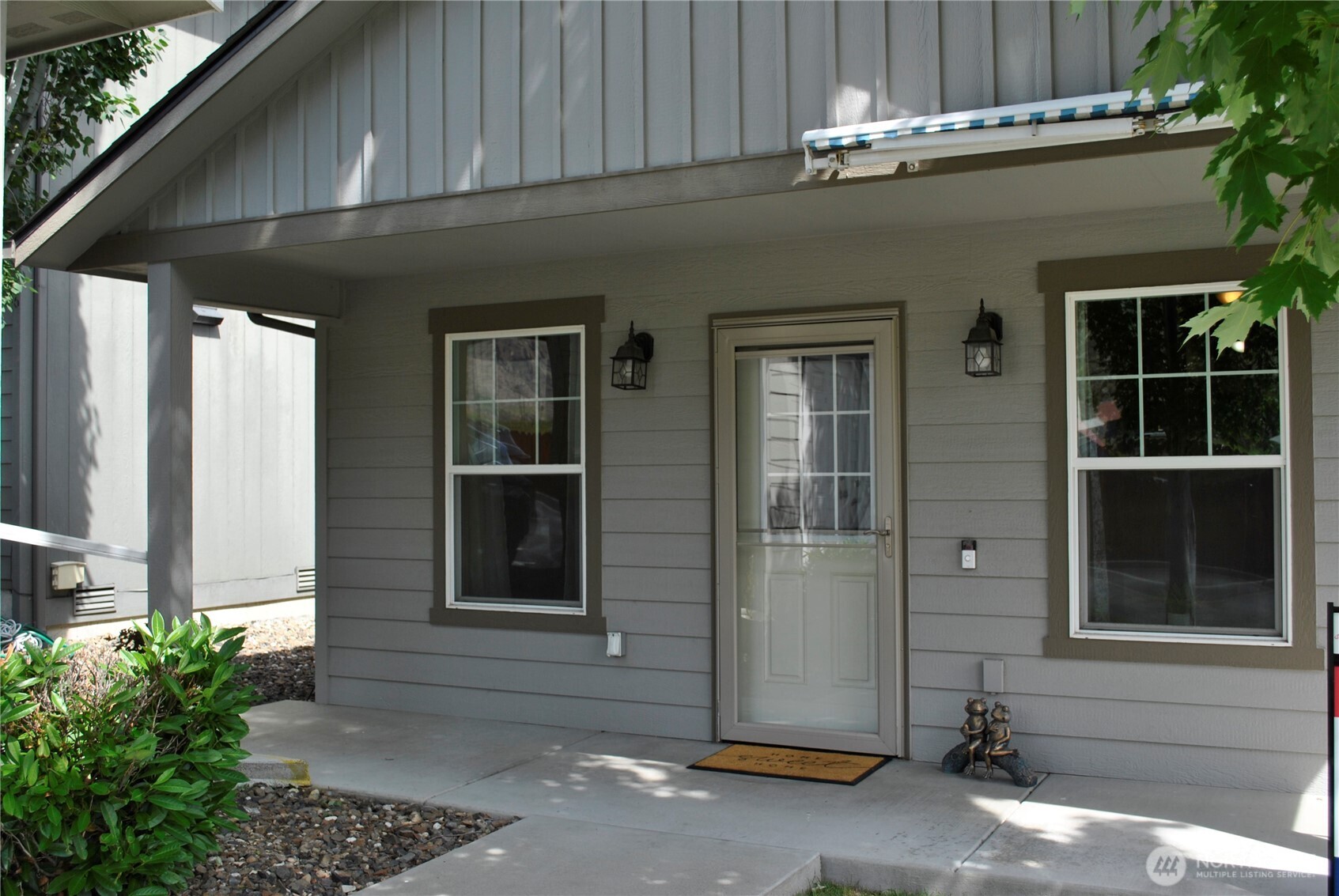 2152 Roper Lane Wenatchee, WA 98801 - Photo 2 of 26
