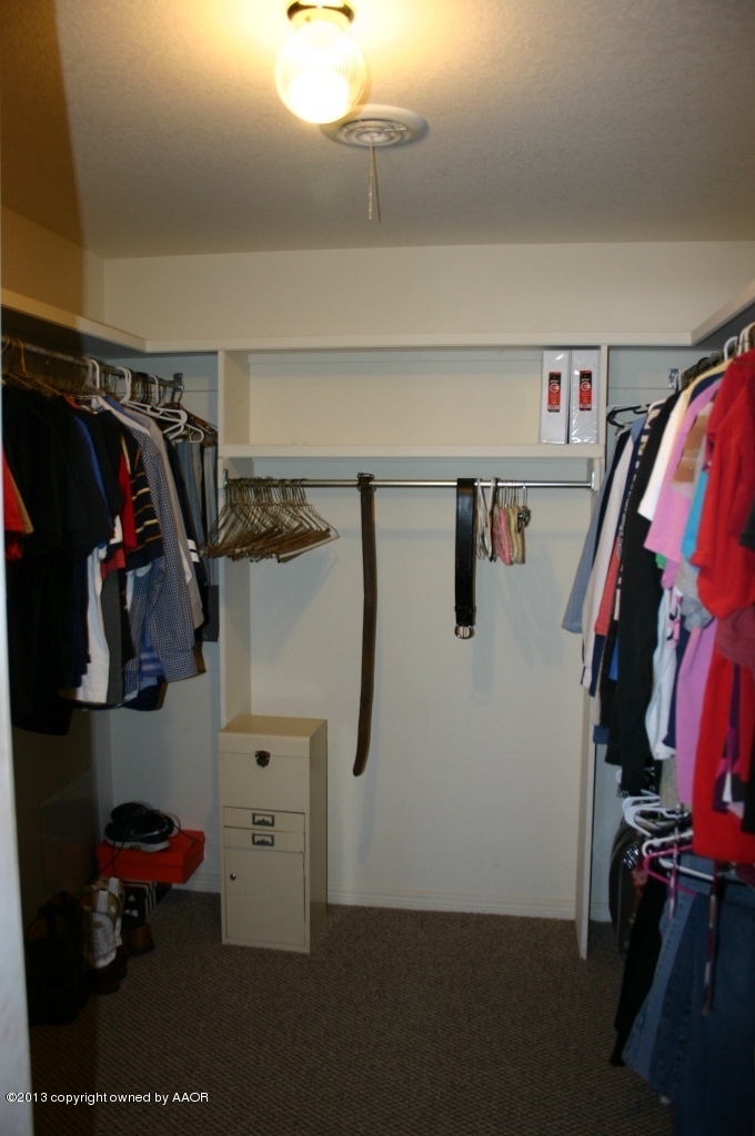 3408 Reeder Drive Amarillo, TX 79119 - Photo 14 of 30 Huge Walk-in Master Closet