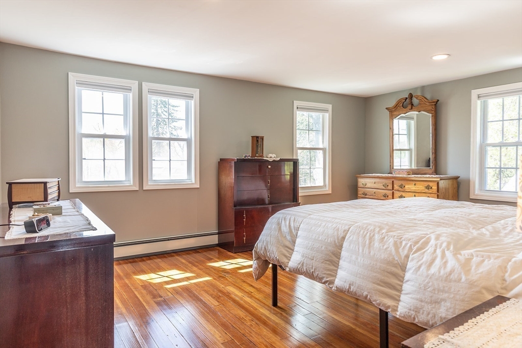 259 Harkness Avenue Springfield, MA 01118 - Photo 20 of 40 Gallery Image 20