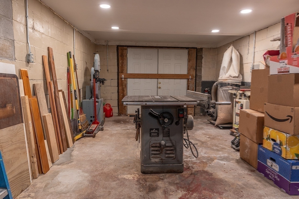 259 Harkness Avenue Springfield, MA 01118 - Photo 29 of 40 Gallery Image 29