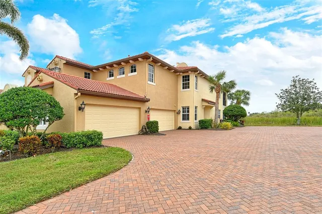 $430,000 | 206 Bella Vista Terrace, Unit 29B, North Venice, FL 34275