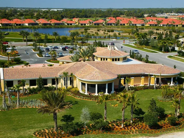 $430,000 | 206 Bella Vista Terrace, Unit 29B, North Venice, FL 34275