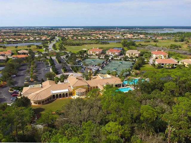 $430,000 | 206 Bella Vista Terrace, Unit 29B, North Venice, FL 34275