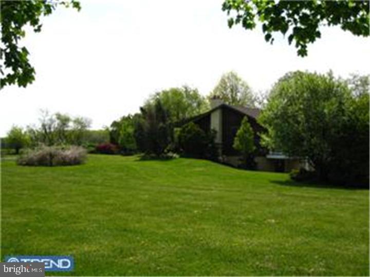 960 Doe Run Road East Fallowfield, PA 19320 - Photo 3 of 15