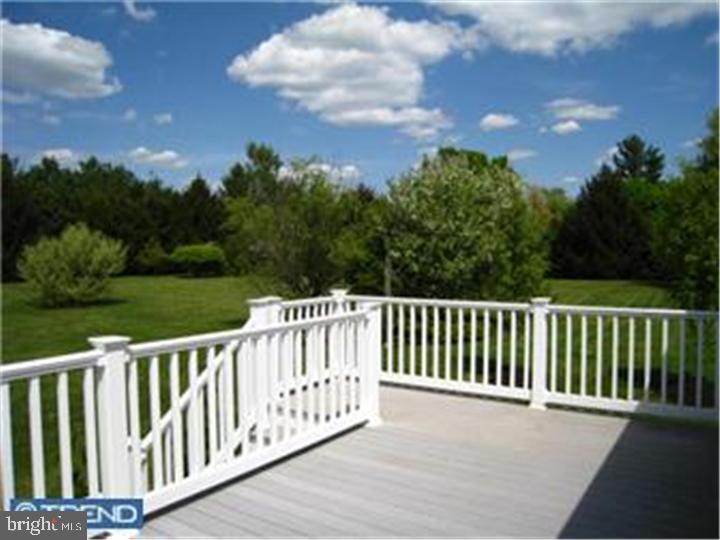 960 Doe Run Road East Fallowfield, PA 19320 - Photo 9 of 15
