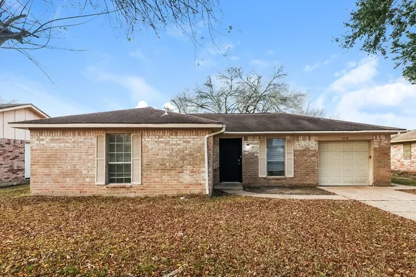 $1,570 | 7218 Wren Circle, Texas City, TX 77591