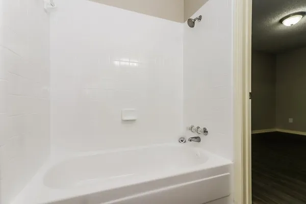 $1,570 | 7218 Wren Circle, Texas City, TX 77591