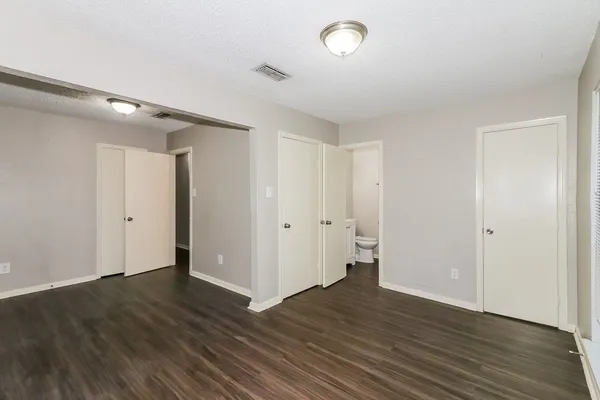 $1,570 | 7218 Wren Circle, Texas City, TX 77591