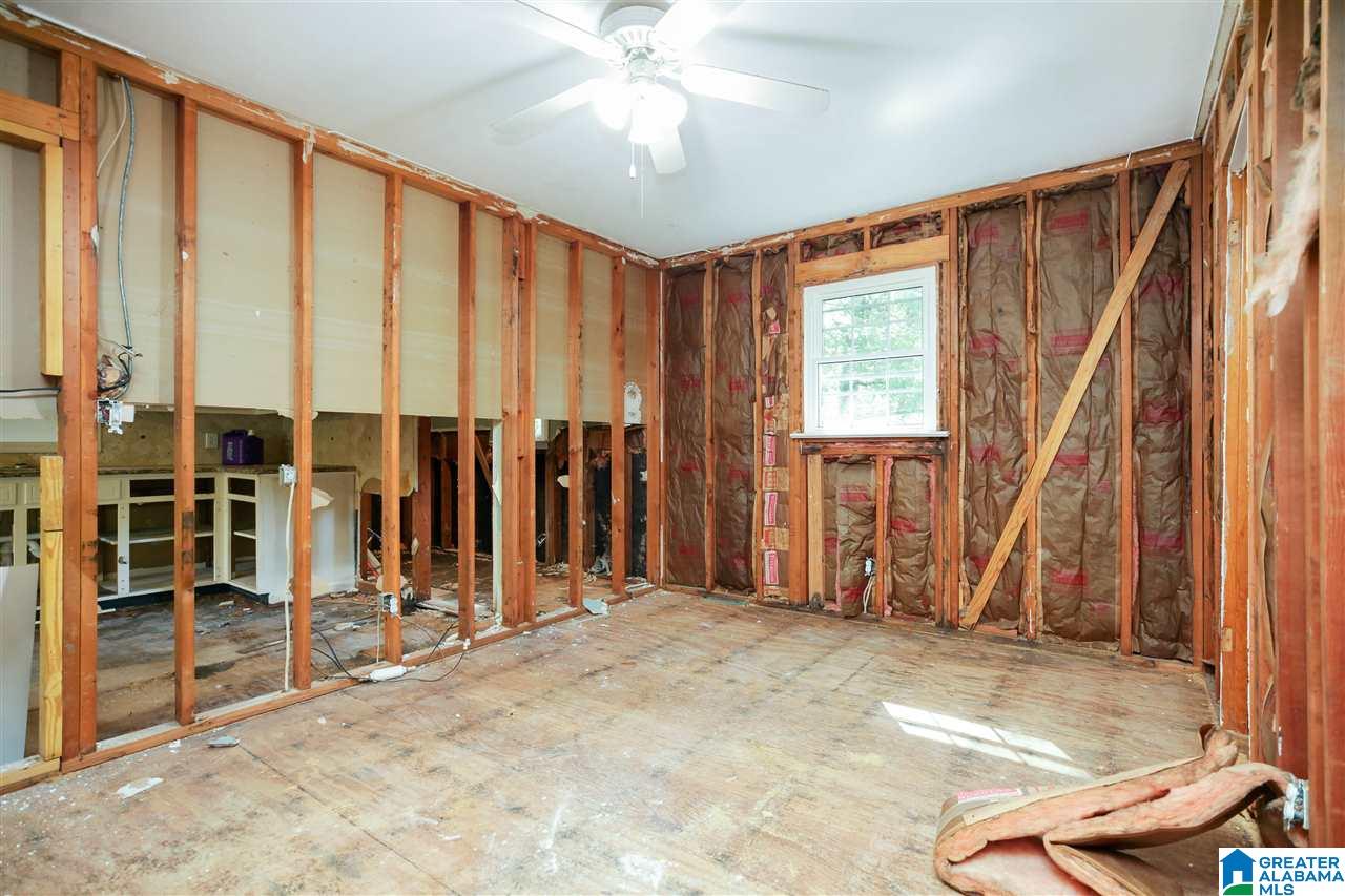 725 3rd Avenue Southwest Alabaster, AL 35007 - Photo 13 of 26
