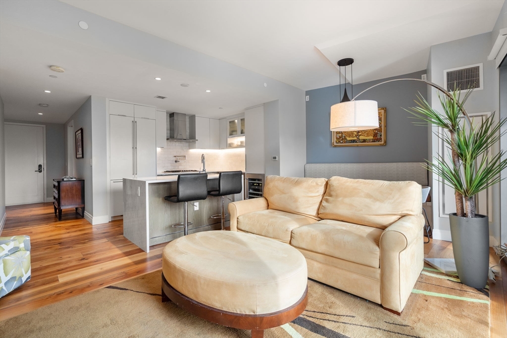 300 Pier 4 Blvd., Unit 5K Boston, MA 02210 - Photo 6 of 32