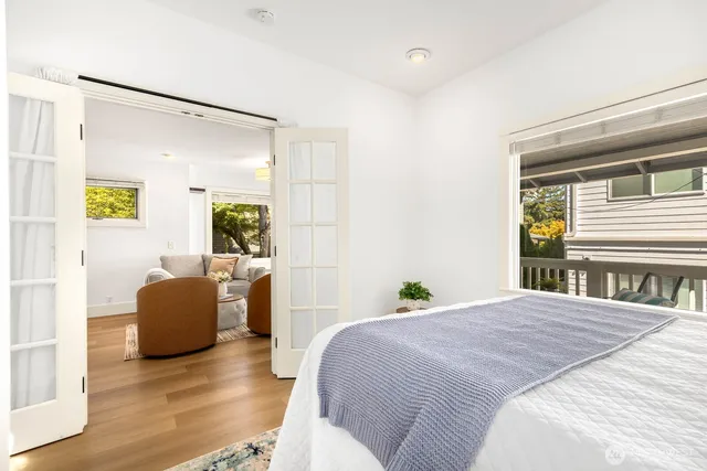 $949,000 | 2423 3rd Avenue West, Seattle, WA 98119