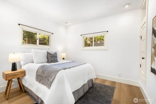 $949,000 | 2423 3rd Avenue West, Seattle, WA 98119