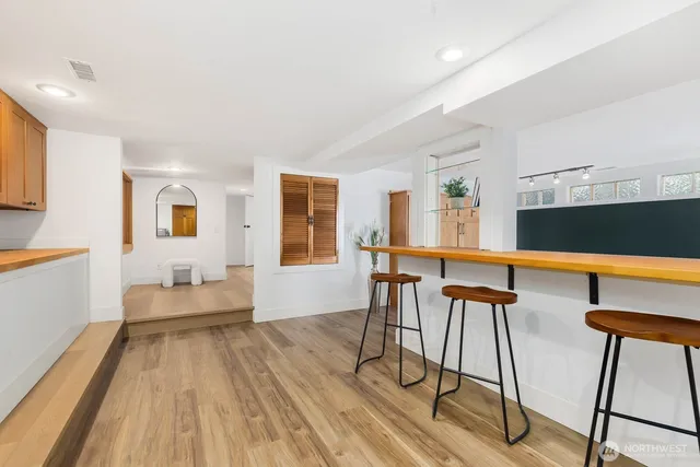 $949,000 | 2423 3rd Avenue West, Seattle, WA 98119