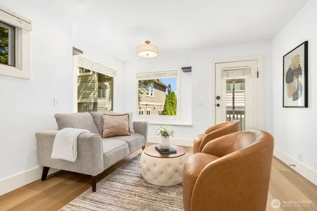 $949,000 | 2423 3rd Avenue West, Seattle, WA 98119