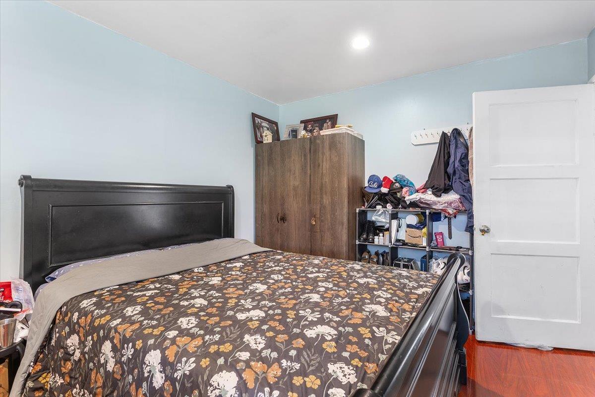 33834 9th Street Union City, CA 94587 - Photo 15 of 25 a bedroom with a bed and a dresser