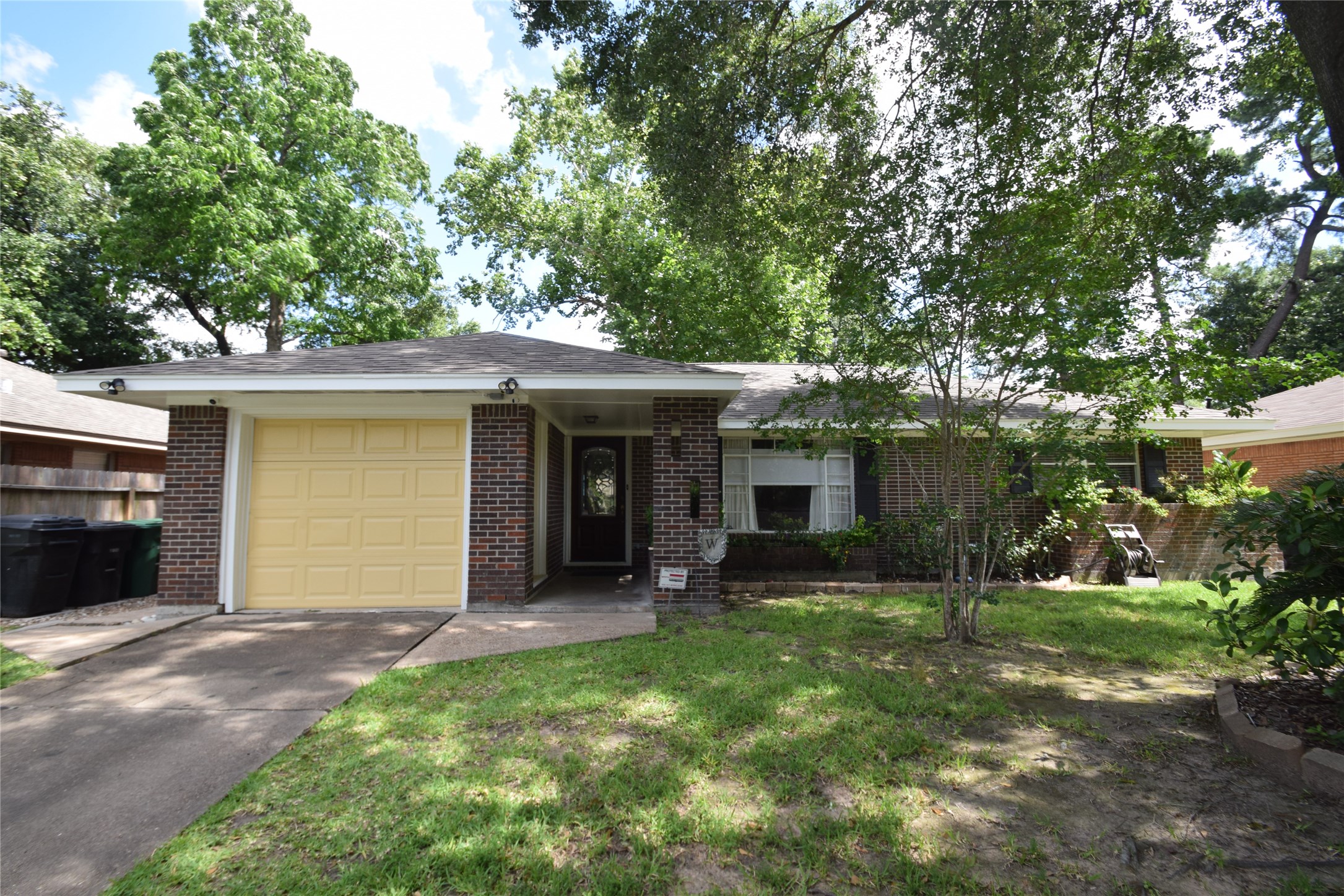 1130 Stonecrest Drive Houston, TX 77018 - Photo 28 of 28 Front view.