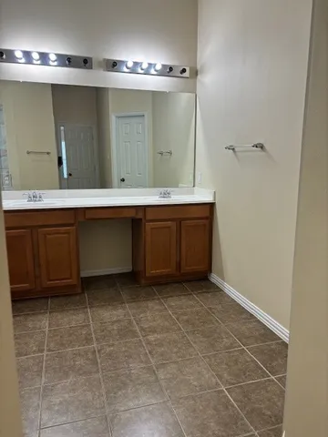 $2,200 | 18031 Redbud Terrace Lane, Cypress, TX 77433