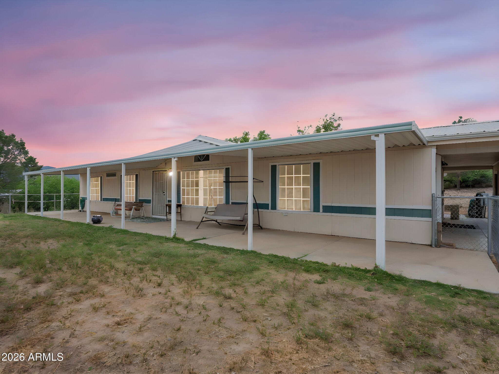 44-web-or-mls-QP-1016161 day to dusk