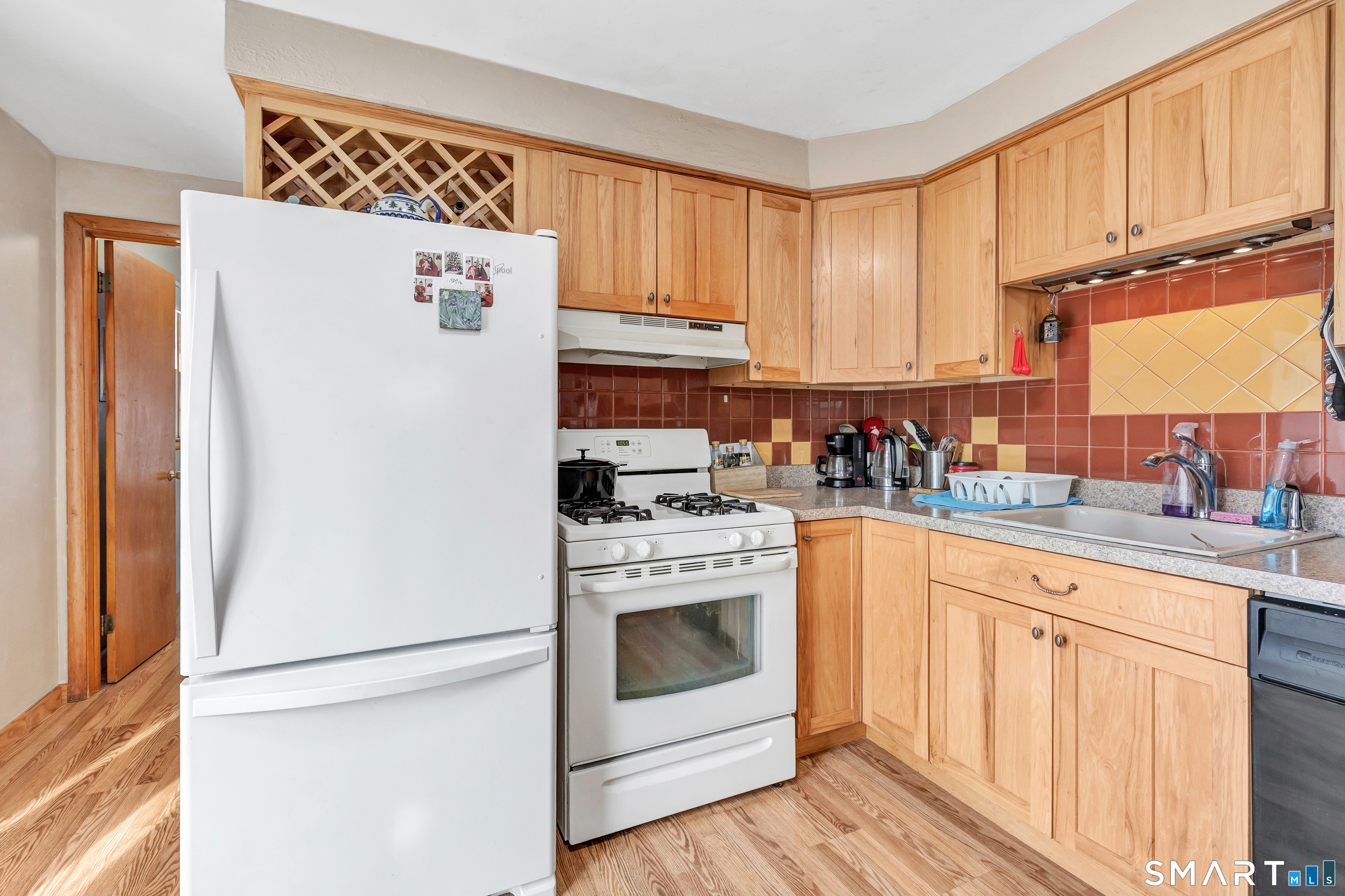 20 Fitzpatrick Road Ansonia, CT 06401 - Photo 11 of 31