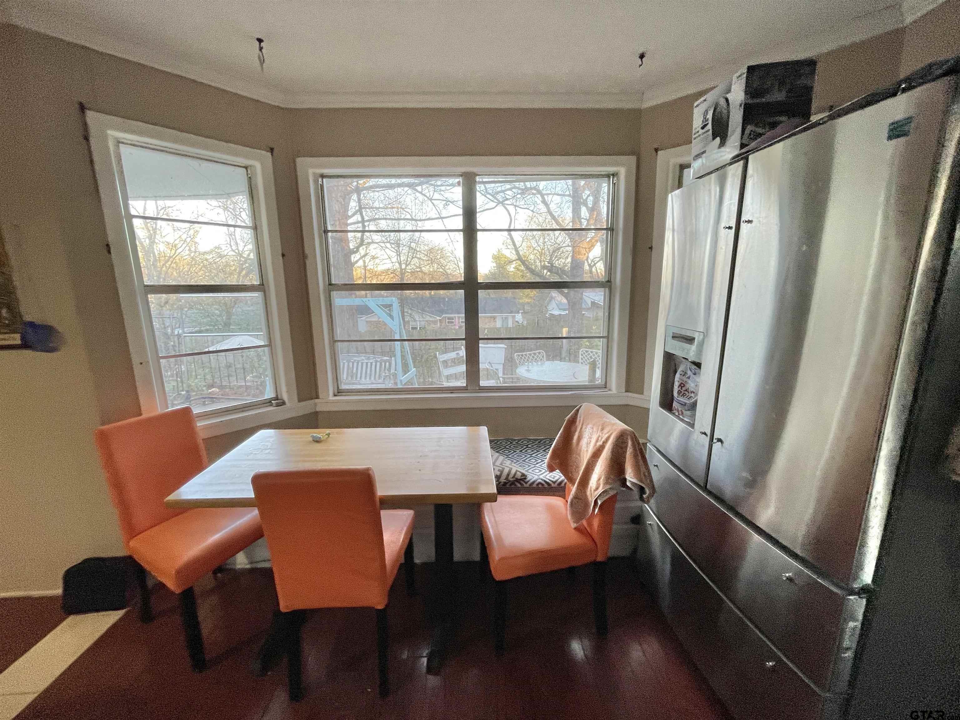 3300 Brookside Drive Tyler, TX 75701 - Photo 9 of 25 a living room with furniture and a window