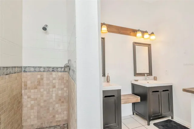 $425,000 | 24195 Landing Drive, Lutz, FL 33559