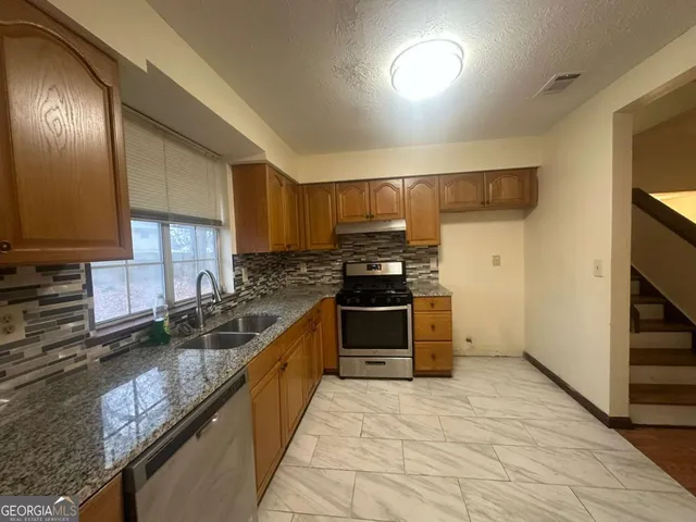 $1,700 | 313 Ridge Trail, Riverdale, GA 30274