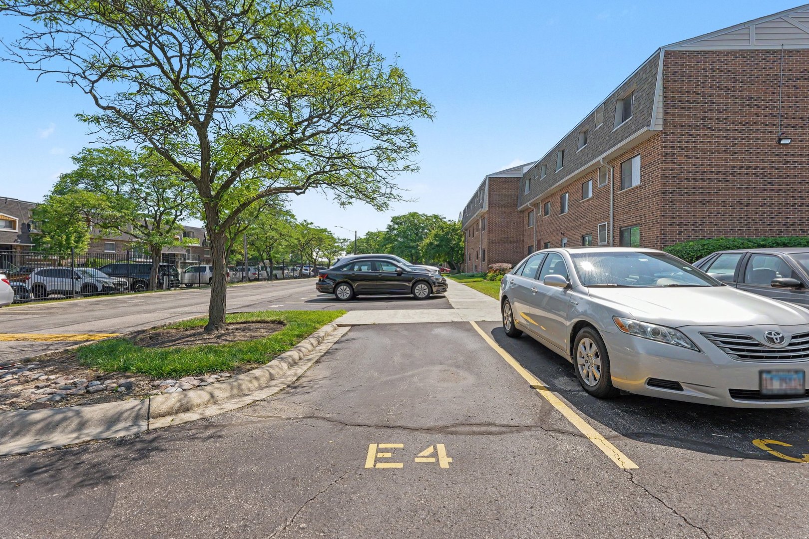 3256 Sanders Road, Unit 4E Northbrook, IL 60062 - Photo 19 of 23