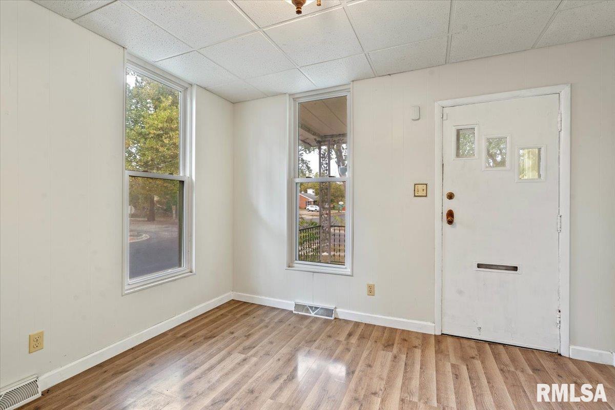 122 West Pine Street Springfield, IL 62704 - Photo 6 of 34