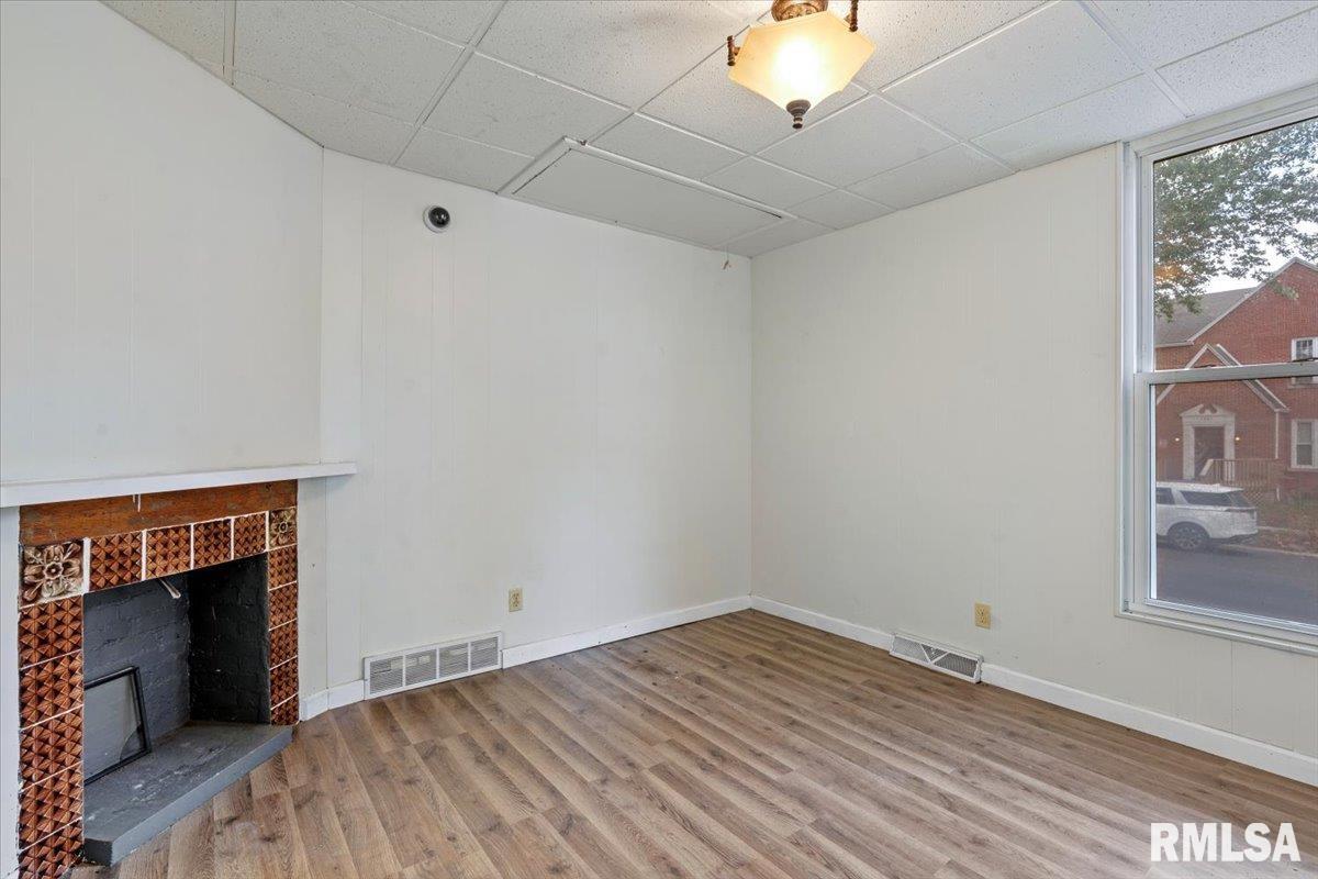 122 West Pine Street Springfield, IL 62704 - Photo 8 of 34