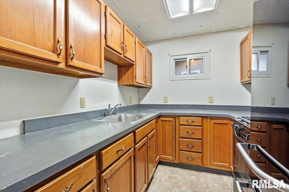 122 West Pine Street Springfield, IL 62704 - Photo 9 of 34