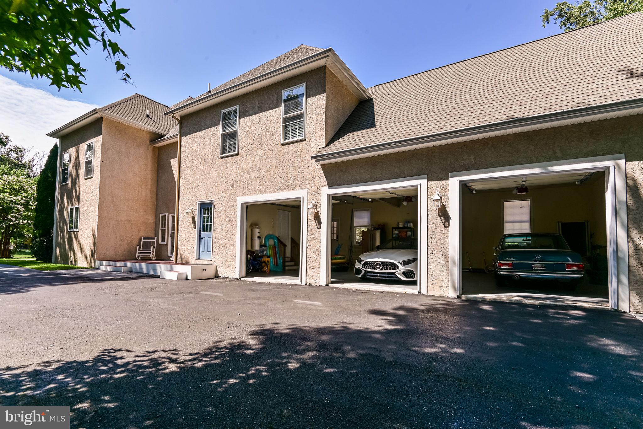 125 Cornwall Road Rehoboth Beach, DE 19971 - Photo 51 of 52 a front view of a house with a yard
