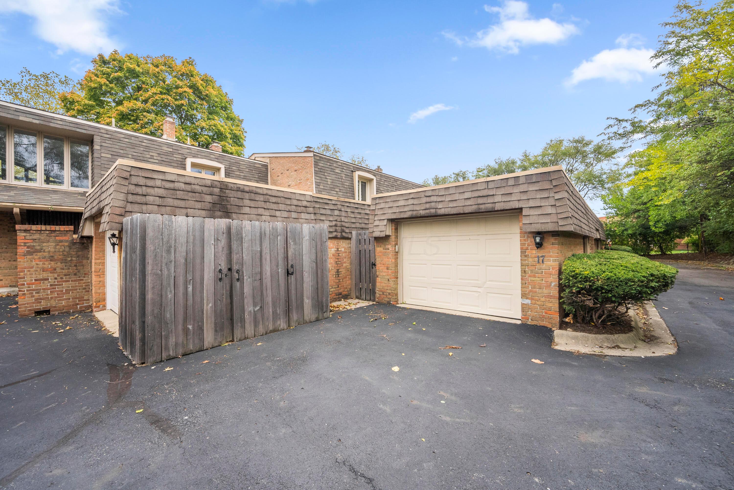 3600 Reed Road, Unit 17 Columbus, OH 43220 - Photo 28 of 34 DSC09056