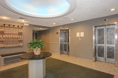 $95,000 | 7234 West North Avenue, Unit 807, Elmwood Park, IL 60707