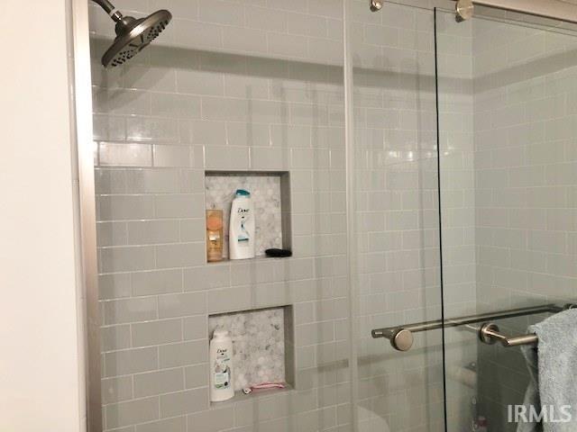 8960 East Hatchery Road Syracuse, IN 46567 - Photo 21 of 25