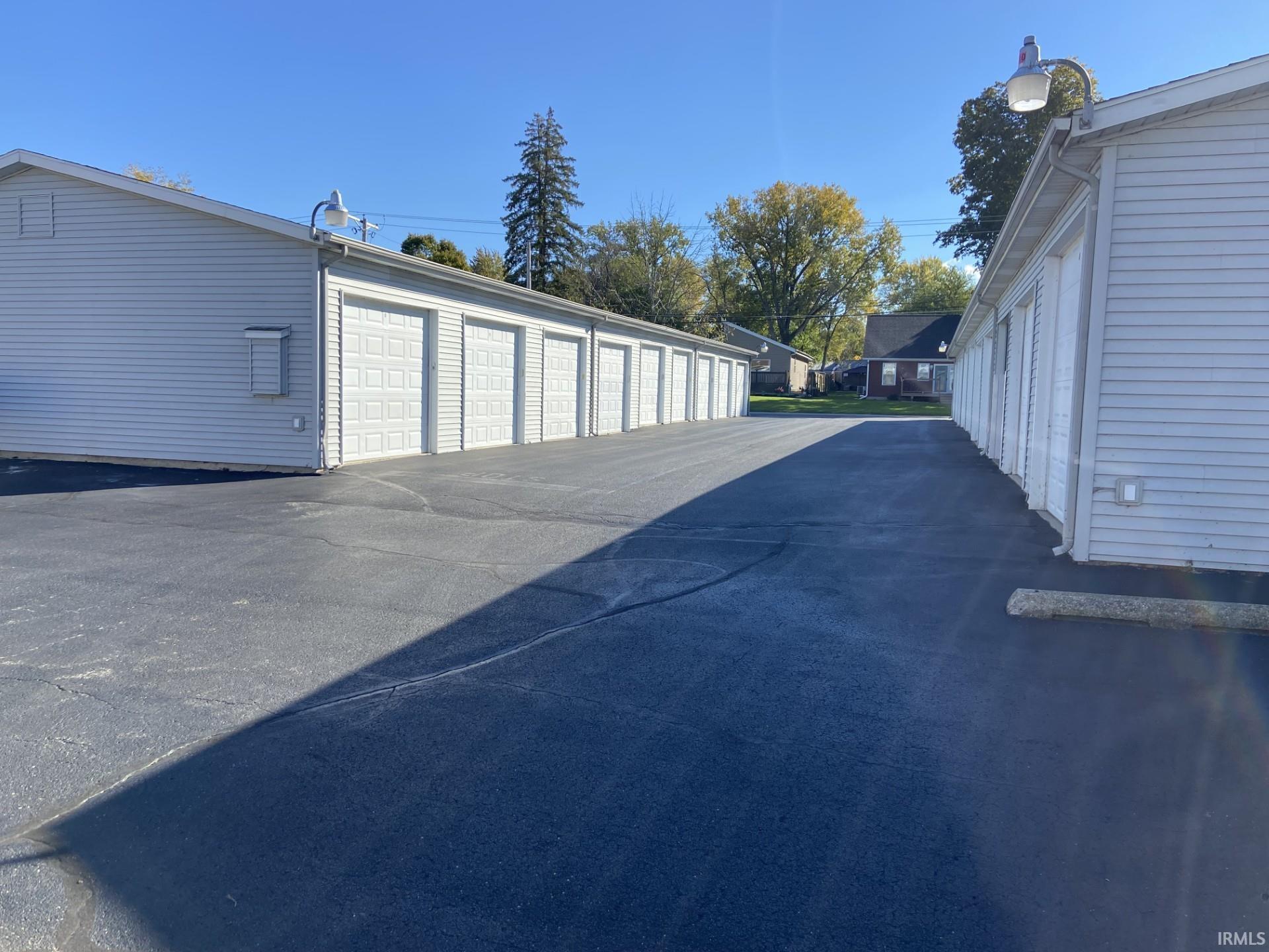 8960 East Hatchery Road Syracuse, IN 46567 - Photo 5 of 25