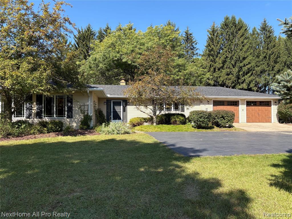 7195 Curtis Road Northville, MI 48168 - Photo 23 of 70