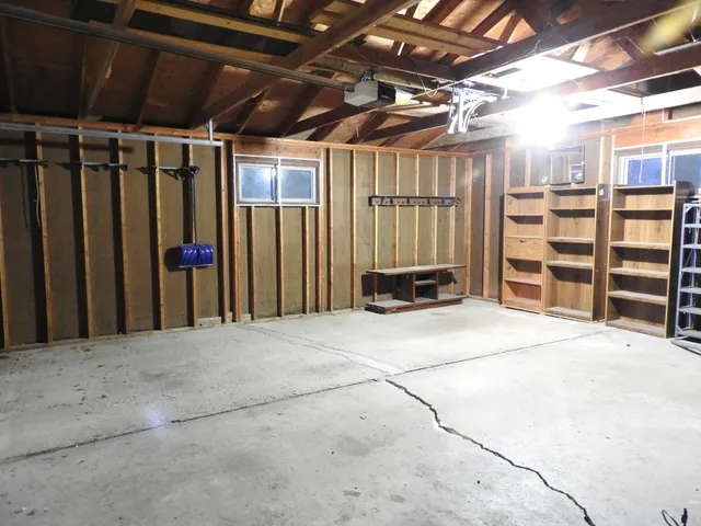 $1,950 | 724 6th Street North, Winsted, MN 55395