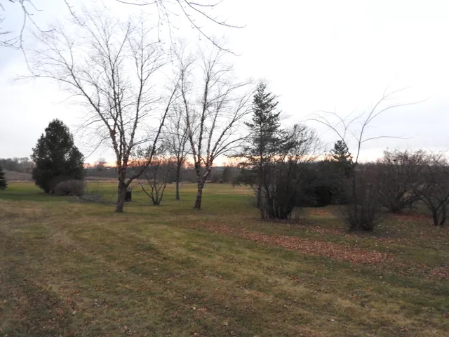 $1,950 | 724 6th Street North, Winsted, MN 55395