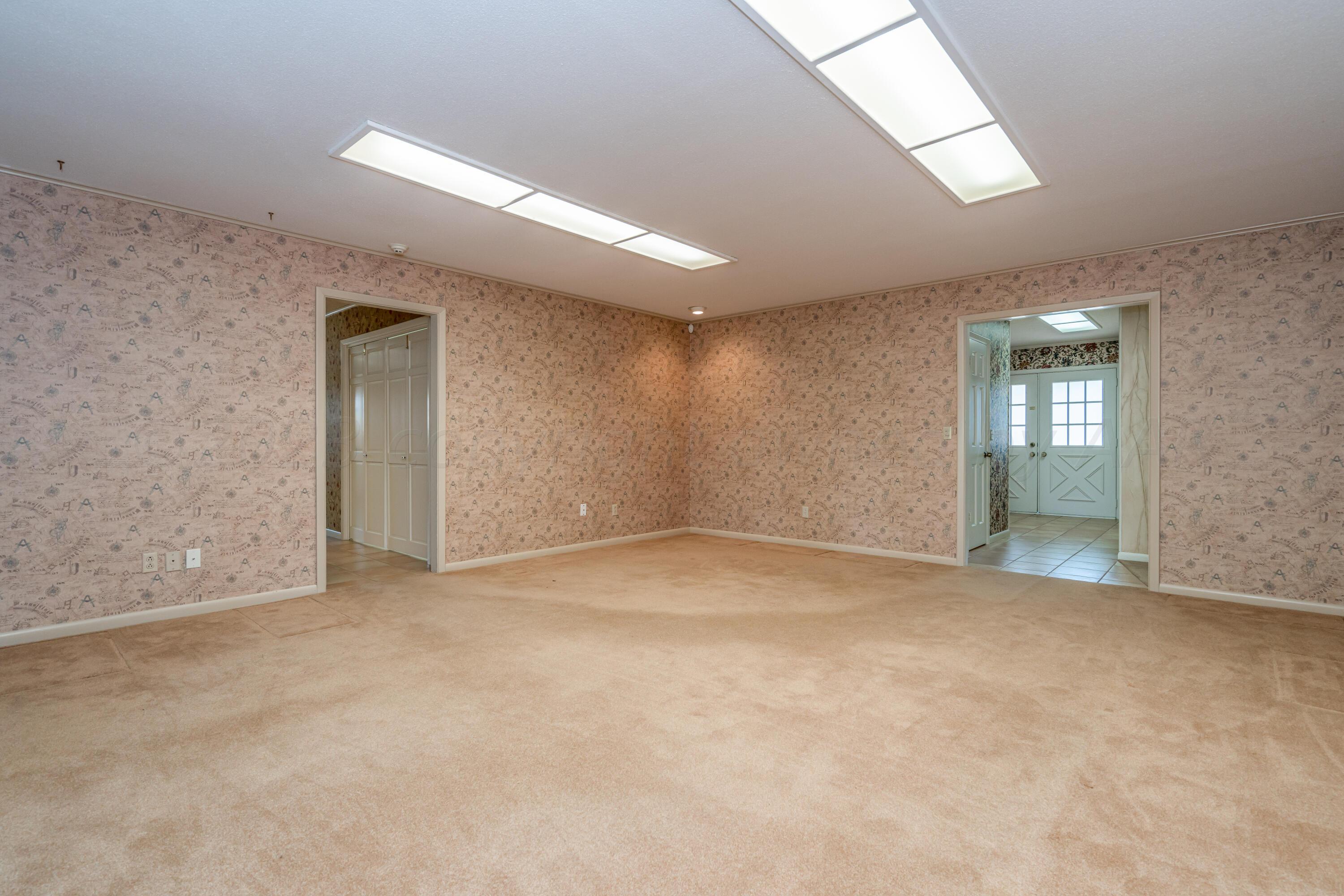3416 Rutson Drive Amarillo, TX 79109 - Photo 29 of 43 3416 Rutson-20 FORMAL DINING