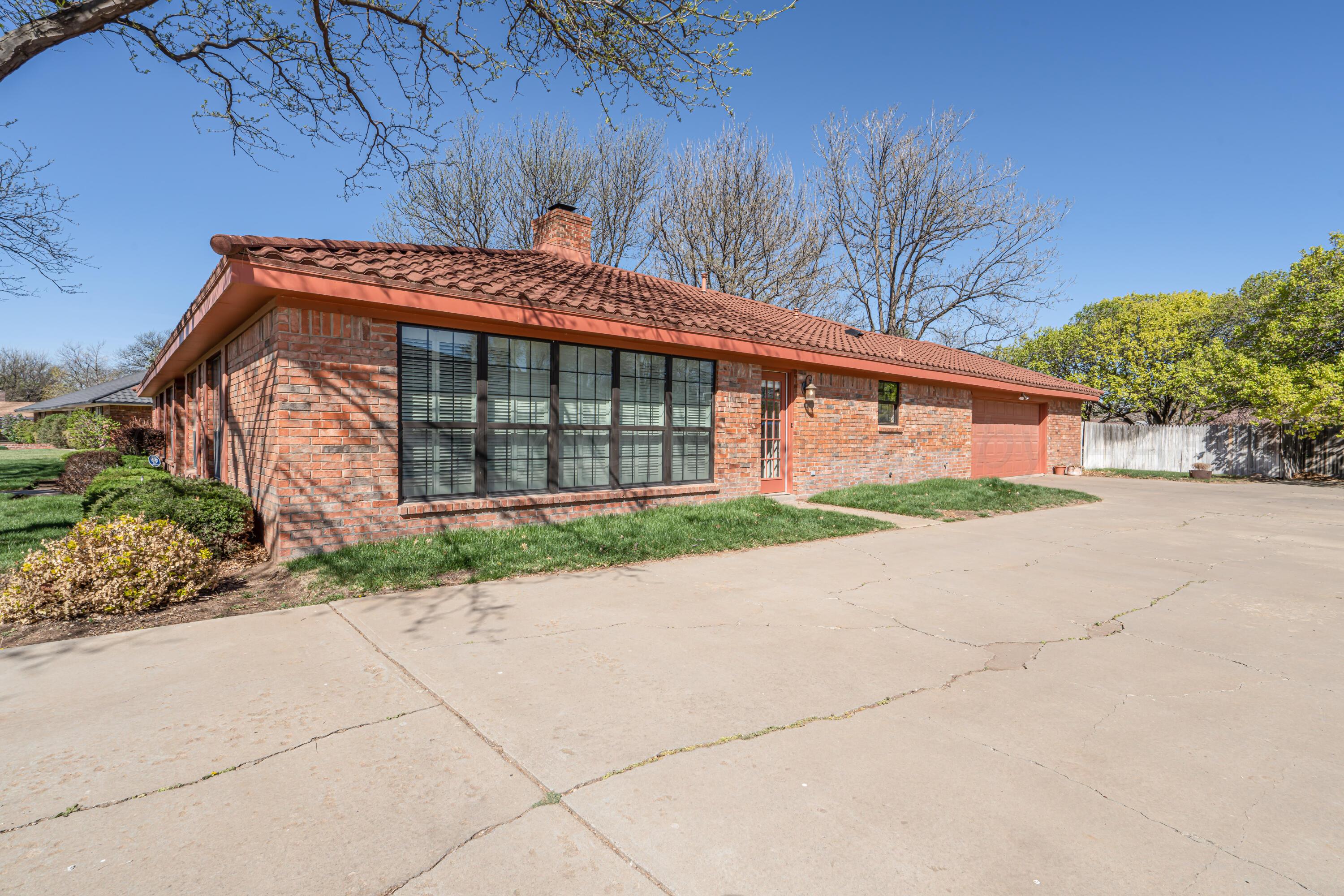 3416 Rutson Drive Amarillo, TX 79109 - Photo 3 of 43 3416 Rutson-3