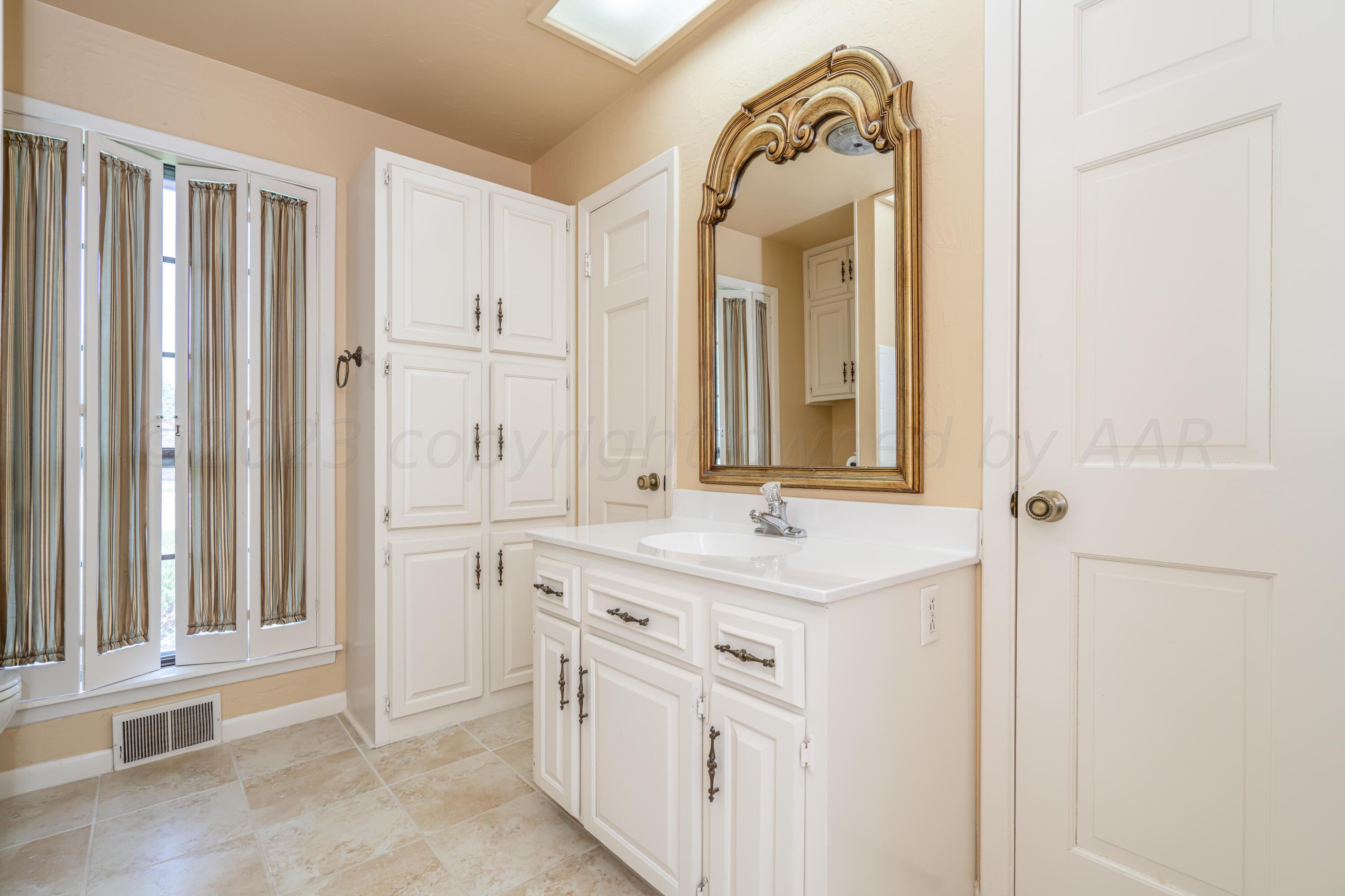 3416 Rutson Drive Amarillo, TX 79109 - Photo 32 of 43 3416 Rutson-23 BATHROOM