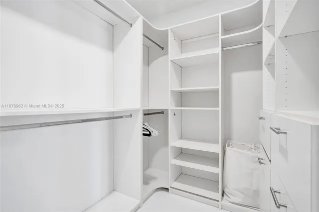 $8,500 | 1300 Brickell Bay Drive, Unit 3902, Miami, FL 33131